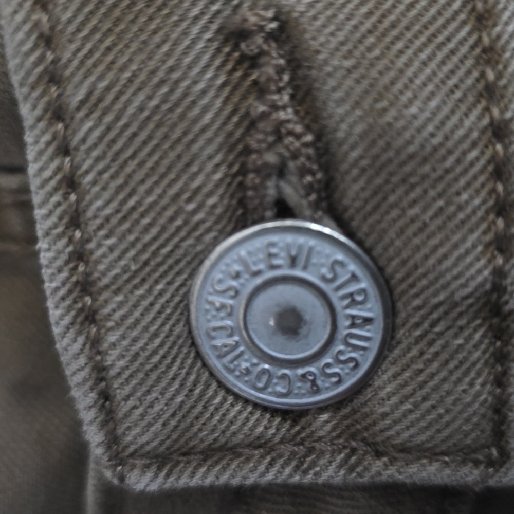Levi's skinny Jeans size 29, olive color pre-owned - Picture 9 of 12